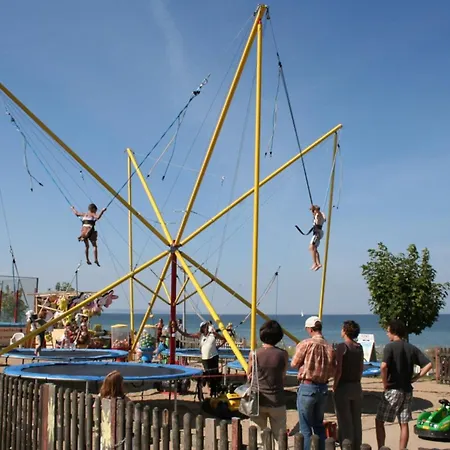 度假居 Seewind - *